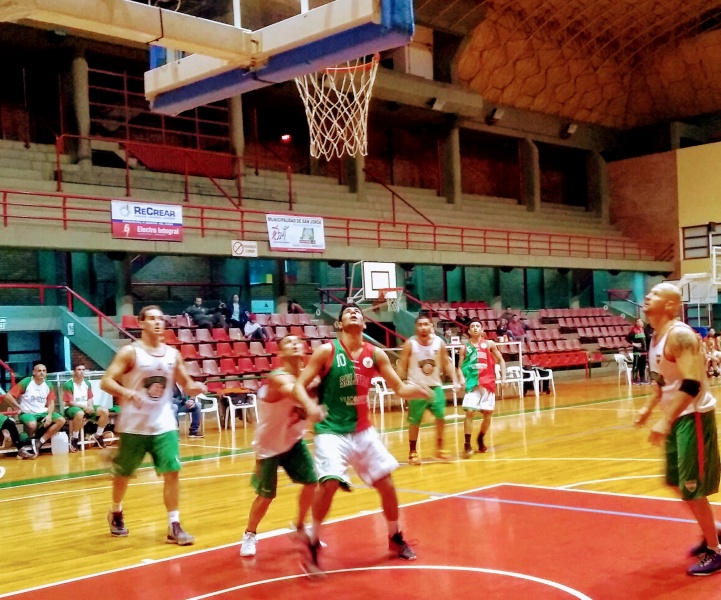 Ganamos en el Estadio Polideportivo